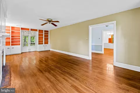 320 Tunbridge Rd, Baltimore, MD 21212 photo 11