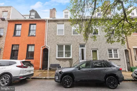 915 Stiles St, Baltimore, MD 21202 photo 2