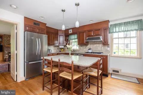 114 Bellemore Rd, Baltimore, MD 21210 photo 15
