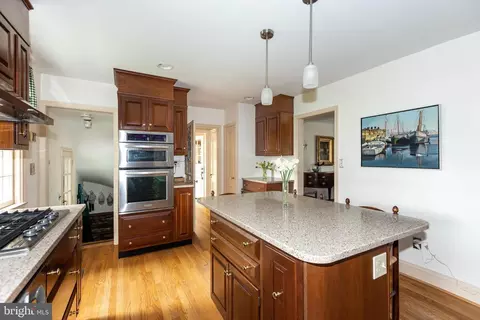 114 Bellemore Rd, Baltimore, MD 21210 photo 17