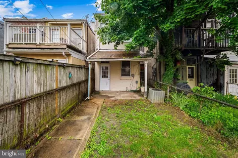 Exterior - 812 Powers St, Baltimore, MD 21211 photo 1 of 2
