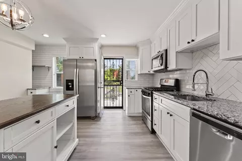 Other - 103 N Athol Ave, Baltimore, MD 21229 photo 4 of 8