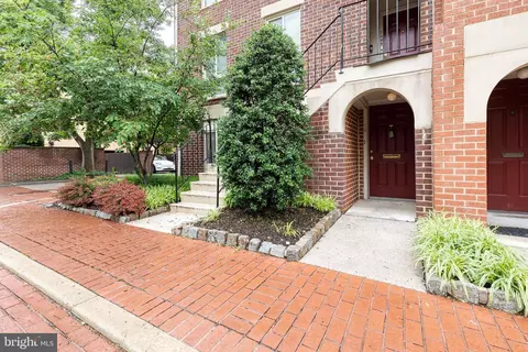 16 W Hill St #R 12, Baltimore, MD 21230