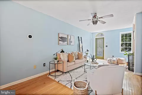 Living - 31 S Ann St, Baltimore, MD 21231 photo 2 of 2