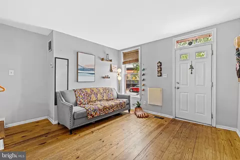 907 Mchenry St, Baltimore, MD 21223 photo 6