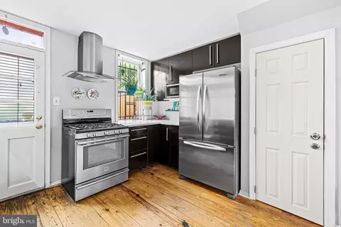 907 Mchenry St, Baltimore, MD 21223 photo 9
