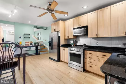 Kitchen - 1729 William St, Baltimore, MD 21230 photo 2 of 2