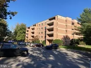 2901 Fallstaff Rd #304, Baltimore, MD 21209 photo 1