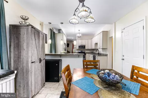 Dining - 2807 Ailsa Ave, Baltimore, MD 21214 photo 2 of 2