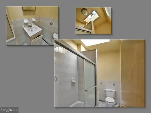 Bath - 749 Bartlett Ave, Baltimore, MD 21218 photo 1 of 3