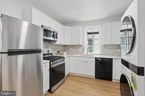 405 Calvin Ave, Baltimore, MD 21218 photo 16