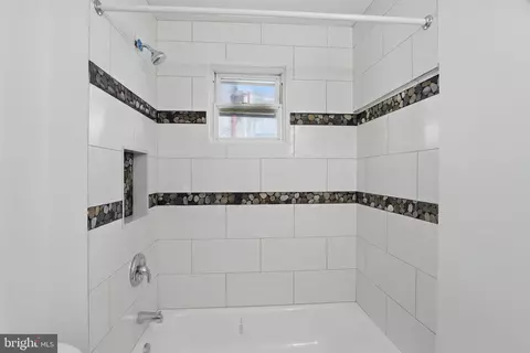 405 Calvin Ave, Baltimore, MD 21218 photo 25