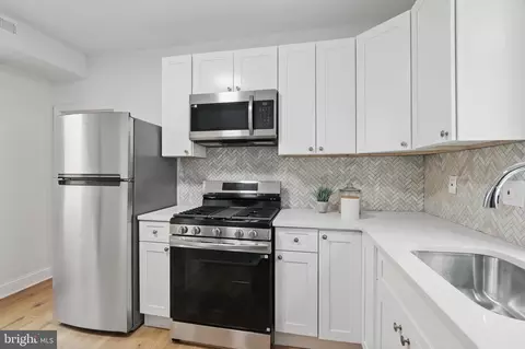 405 Calvin Ave, Baltimore, MD 21218 photo 17