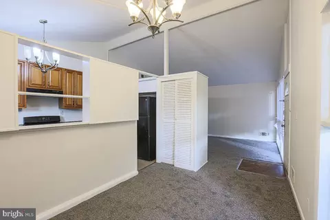 Entry Way - 5911 Winner Ave, Baltimore, MD 21215 photo 3 of 6