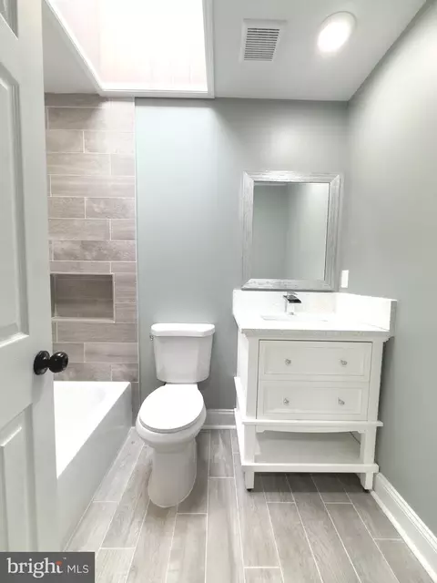 Bath - 1736 E 30th St, Baltimore, MD 21218 photo 3 of 3