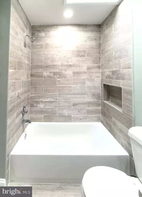 Bath - 1736 E 30th St, Baltimore, MD 21218 photo 2 of 3