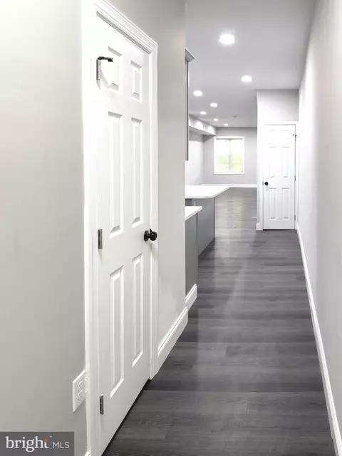 Entry Way - 1736 E 30th St, Baltimore, MD 21218 photo 4 of 7
