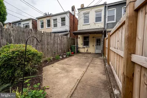 Exterior - 846 W 34th St W, Baltimore, MD 21211 photo 3 of 3