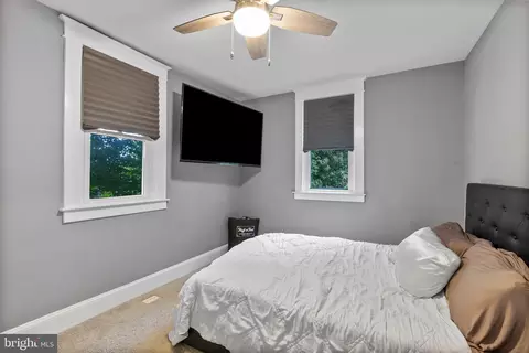 Bedroom - 3303 Richmond Ave, Baltimore, MD 21213 photo 5 of 7