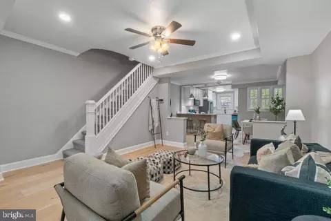 912 E 37th St, Baltimore, MD 21218 photo 7