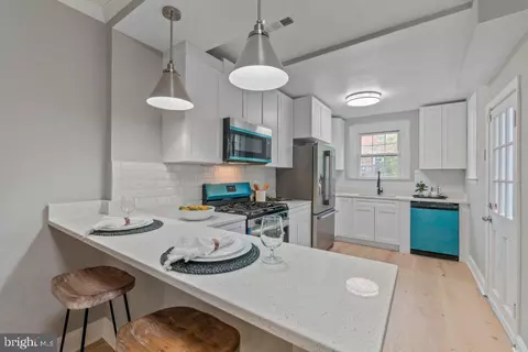 912 E 37th St, Baltimore, MD 21218 photo 14