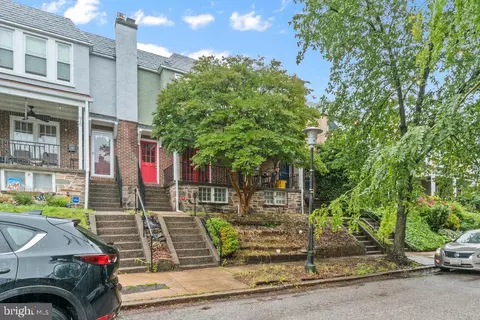 912 E 37th St, Baltimore, MD 21218 photo 3