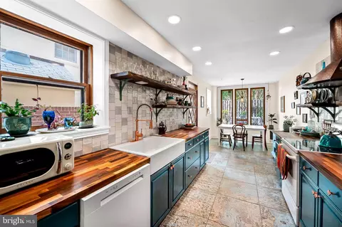 Kitchen - 522 S Hanover St, Baltimore, MD 21201 photo 1 of 5