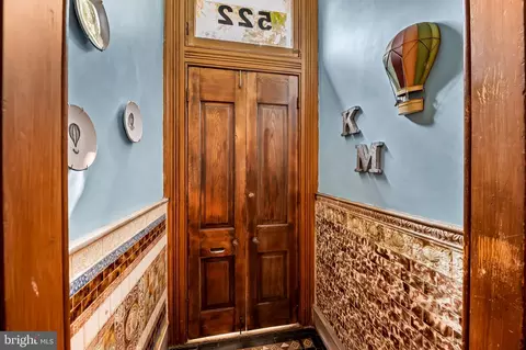Entry Way - 522 S Hanover St, Baltimore, MD 21201 photo 1 of 10