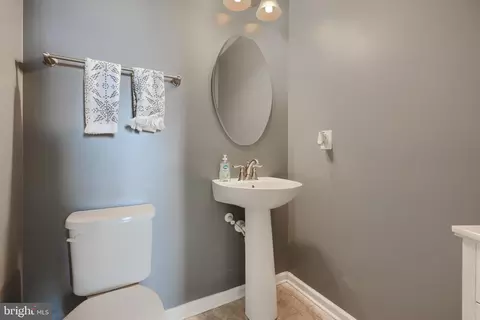 888 S Macon St, Baltimore, MD 21224 photo 48