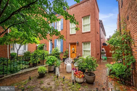 122 E Montgomery St, Baltimore, MD 21230