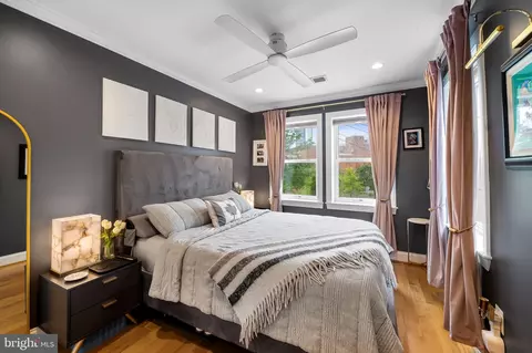 Bedroom - 122 E Montgomery St, Baltimore, MD 21230 photo 3 of 3
