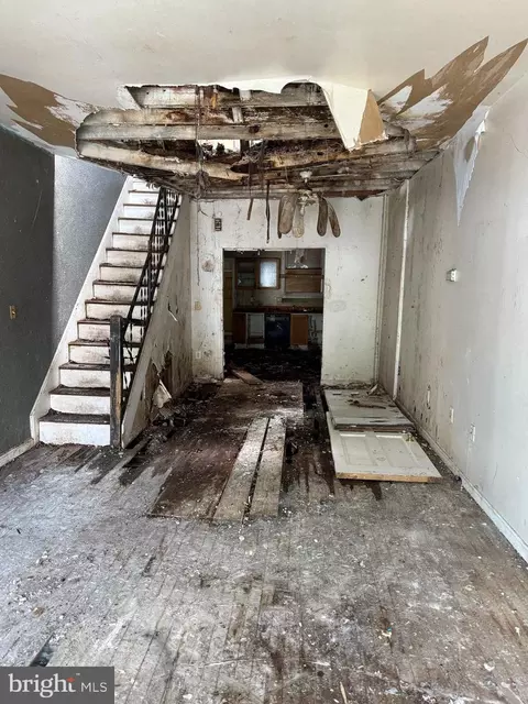 2907 E Monument St, Baltimore, MD 21205 photo 4
