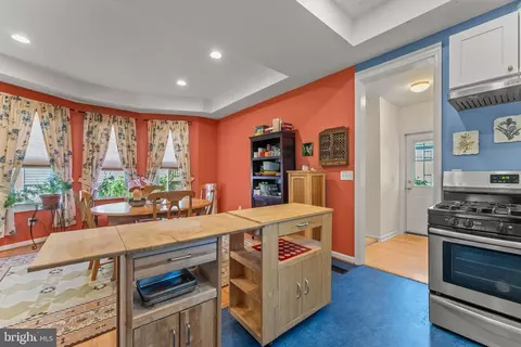Kitchen - 5012 Catalpha Rd, Baltimore, MD 21214 photo 4 of 6