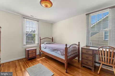 Bedroom - 5012 Catalpha Rd, Baltimore, MD 21214 photo 7 of 7