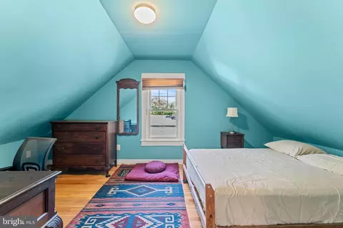 Bedroom - 5012 Catalpha Rd, Baltimore, MD 21214 photo 5 of 7
