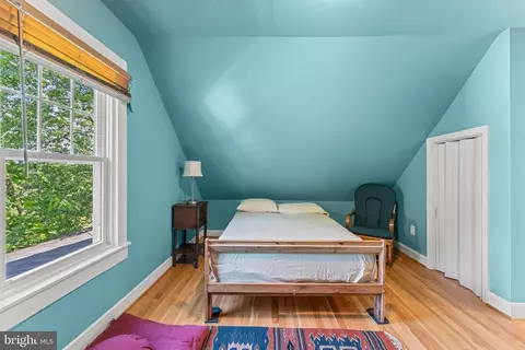 Bedroom - 5012 Catalpha Rd, Baltimore, MD 21214 photo 3 of 7
