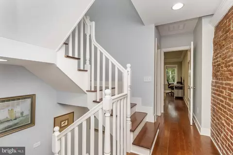 Entry Way - 217 E Cross St, Baltimore, MD 21230 photo 13 of 13