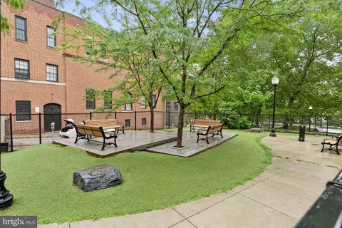 623 Jasper St, Baltimore, MD 21201 photo 32