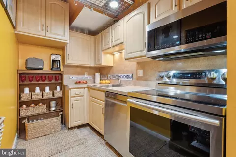 623 Jasper St, Baltimore, MD 21201 photo 8