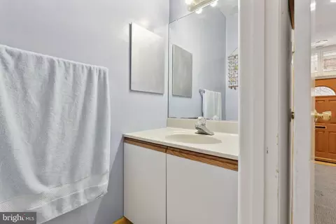 623 Jasper St, Baltimore, MD 21201 photo 12
