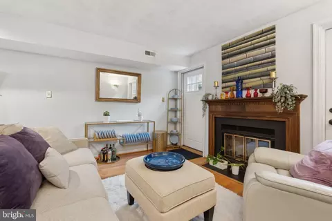 623 Jasper St, Baltimore, MD 21201 photo 4