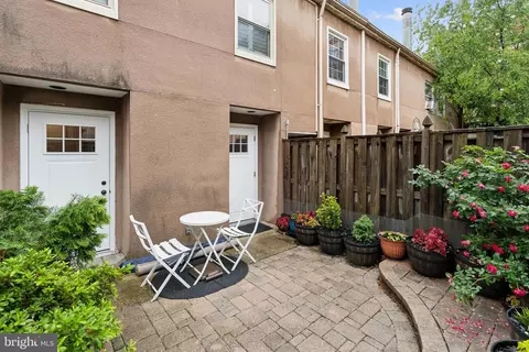 623 Jasper St, Baltimore, MD 21201 photo 30