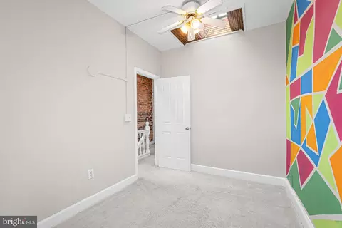 Bedroom - 4106 Falls Rd, Baltimore, MD 21211 photo 4 of 6
