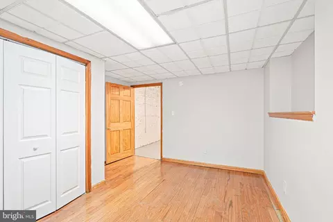 Bedroom - 4106 Falls Rd, Baltimore, MD 21211 photo 6 of 6