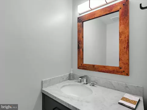 Bath - 10 E Lee St #2405, Baltimore, MD 21202 photo 4 of 6