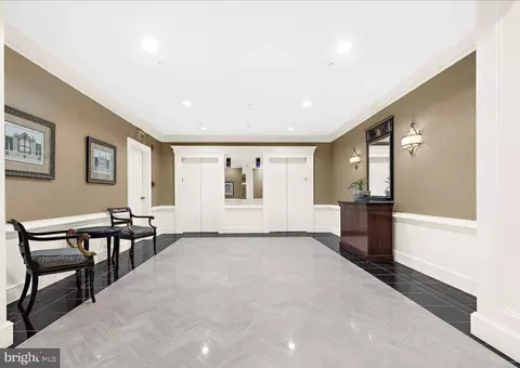 Entry Way - 10 E Lee St #2405, Baltimore, MD 21202 photo 2 of 4