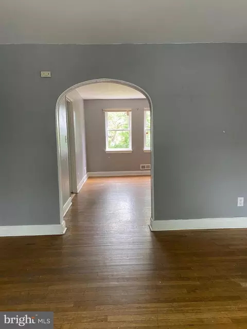 Entry Way - 5757 Edgepark Rd, Baltimore, MD 21239 photo 2 of 9