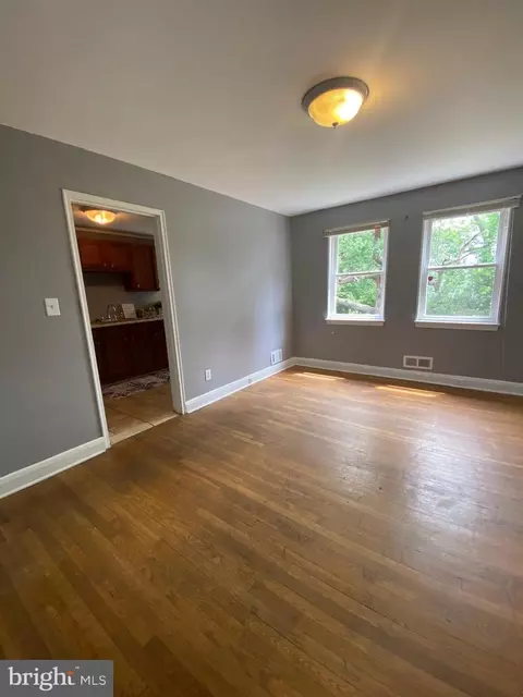 Living - 5757 Edgepark Rd, Baltimore, MD 21239 photo 3 of 3