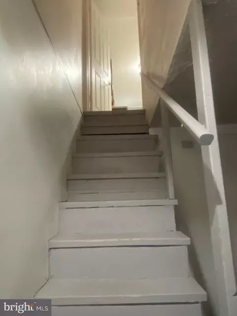 Entry Way - 5757 Edgepark Rd, Baltimore, MD 21239 photo 9 of 9