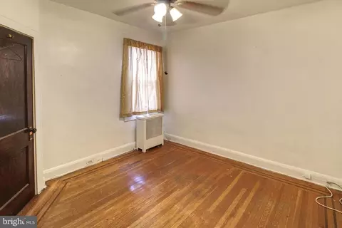 Bedroom - 2828 Pelham Ave, Baltimore, MD 21213 photo 2 of 2